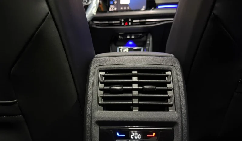 
VOLKSWAGEN GOLF R 8.5 2.0 TSI 320 CV 4 MOTION DSG full									