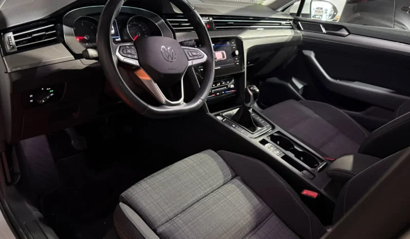 
VOLKSWAGEN PASSAT EXECUTIVE 2.0 TDI 150 CV 4P 6 VEL. full									