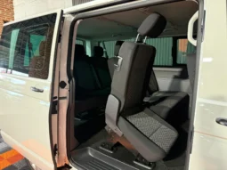 
VOLKSWAGEN CARAVELLE PREMIUM B.C. 2.0 TDI 150 DSG full									