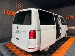 
VOLKSWAGEN CARAVELLE PREMIUM B.C. 2.0 TDI 150 DSG full									