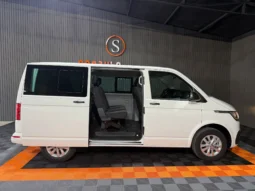 
VOLKSWAGEN CARAVELLE PREMIUM B.C. 2.0 TDI 150 DSG full									
