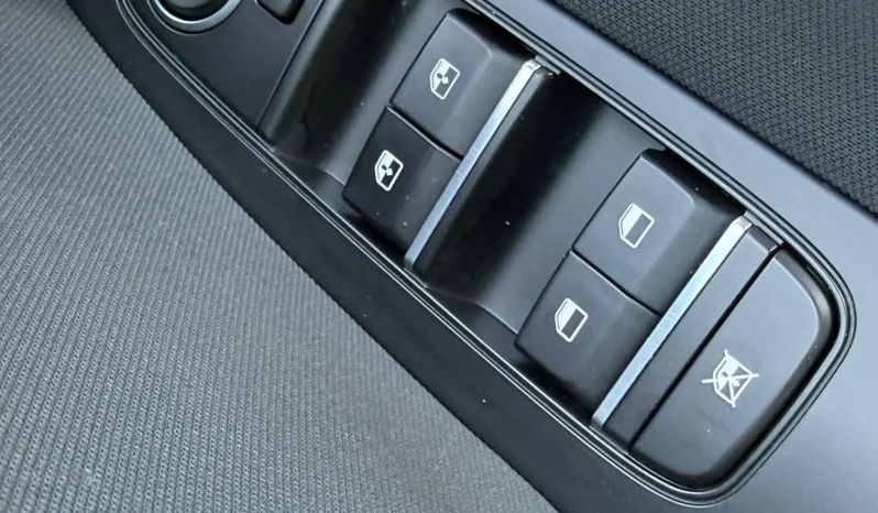 
KIA CEED DRIVE T-GDI MHEV 120 CV 6 VEL. full									
