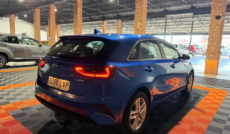 
KIA CEED DRIVE T-GDI MHEV 120 CV 6 VEL. full									