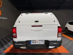 
TOYOTA HILUX DOBLE CABINA 2.4 D-4D GX 150 CV 6VEL 4WD full									