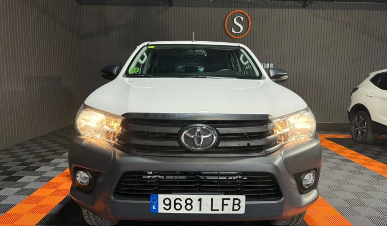 
TOYOTA HILUX DOBLE CABINA 2.4 D-4D GX 150 CV 6VEL 4WD full									