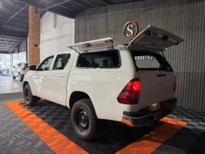 TOYOTA HILUX DOBLE CABINA 2.4 D-4D GX 150 CV 6VEL 4WD