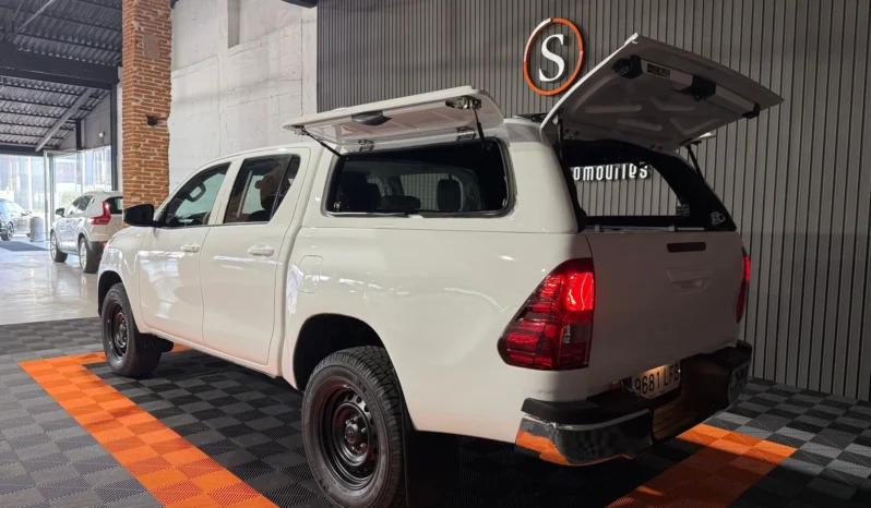 
TOYOTA HILUX DOBLE CABINA 2.4 D-4D GX 150 CV 6VEL 4WD full									
