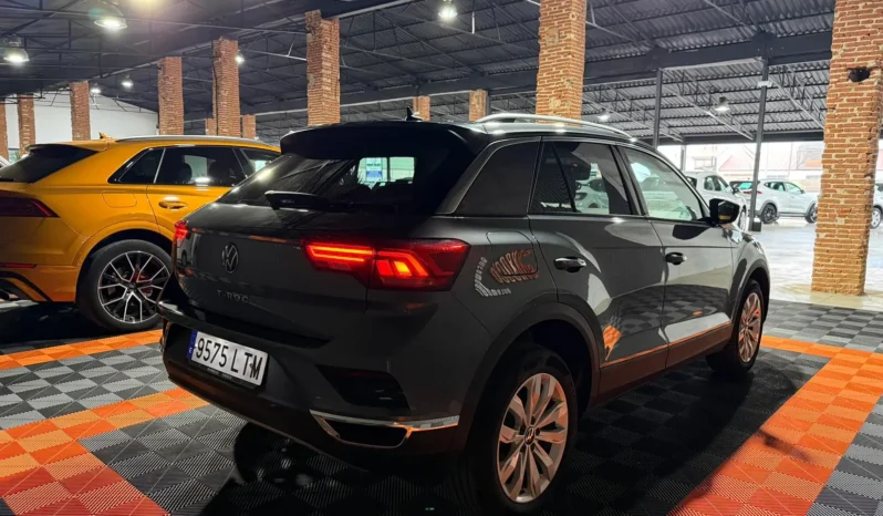 
VOLKSWAGEN T-ROC ADVANCE 2.0 TDI 150 CV DSG full									