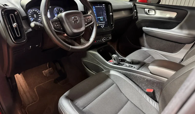 
VOLVO XC40 BUSINESS PLUS 1.5 T3 163 CV AUT. full									