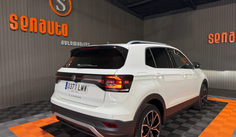 
VOLKSWAGEN T-CROSS SPORT TSI 110 CV 6 VEL. full									