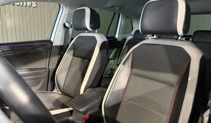 
VOLKSWAGEN TIGUAN URBAN SPORT 2.0 TDI 150 CV 6 VELOC. full									