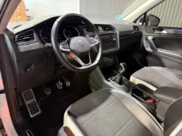 
VOLKSWAGEN TIGUAN URBAN SPORT 2.0 TDI 150 CV 6 VELOC. full									