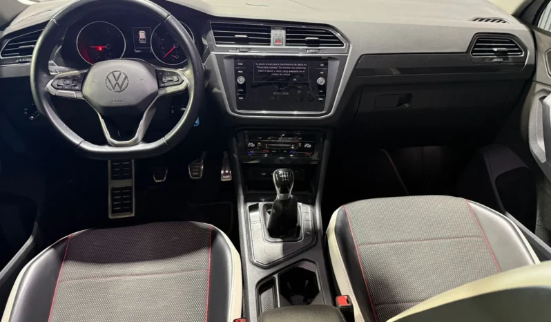
VOLKSWAGEN TIGUAN URBAN SPORT 2.0 TDI 150 CV 6 VELOC. full									