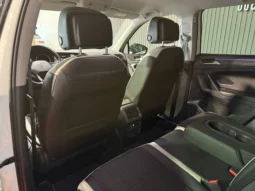 
VOLKSWAGEN TIGUAN URBAN SPORT 2.0 TDI 150 CV 6 VELOC. full									