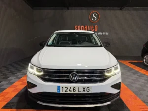 VOLKSWAGEN TIGUAN URBAN SPORT 2.0 TDI 150 CV 6 VELOC.