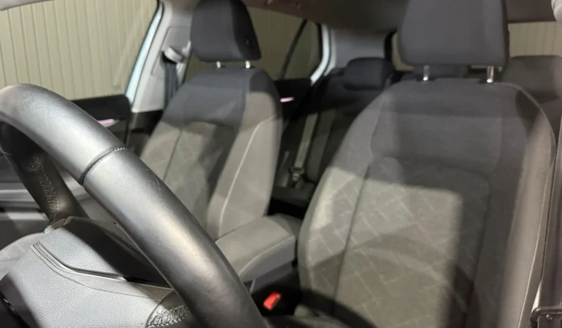 
VOLKSWAGEN GOLF 8 LIFE 2.0 TDI 115 CV 5P 6 VEL. full									