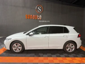 VOLKSWAGEN GOLF 8 LIFE 2.0 TDI 115 CV 5P 6 VEL.