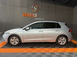 
VOLKSWAGEN GOLF 8 LIFE 2.0 TDI 150 CV 5P DSG full									