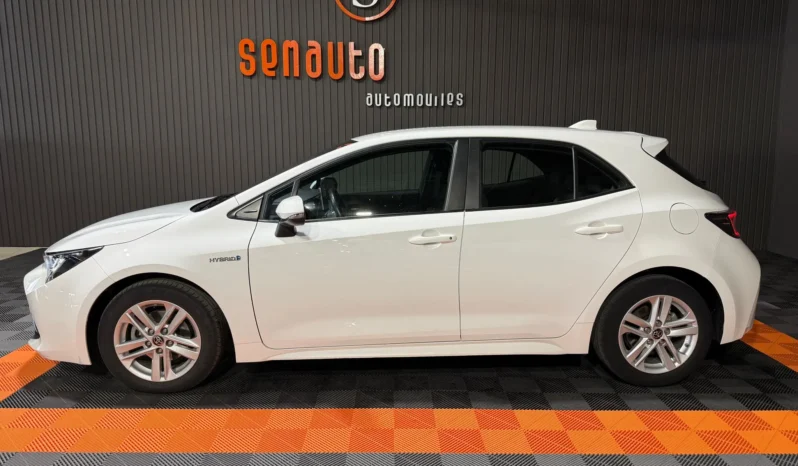 
TOYOTA COROLLA ACTIVE TECH 1.8 125H 5P E-CVT full									