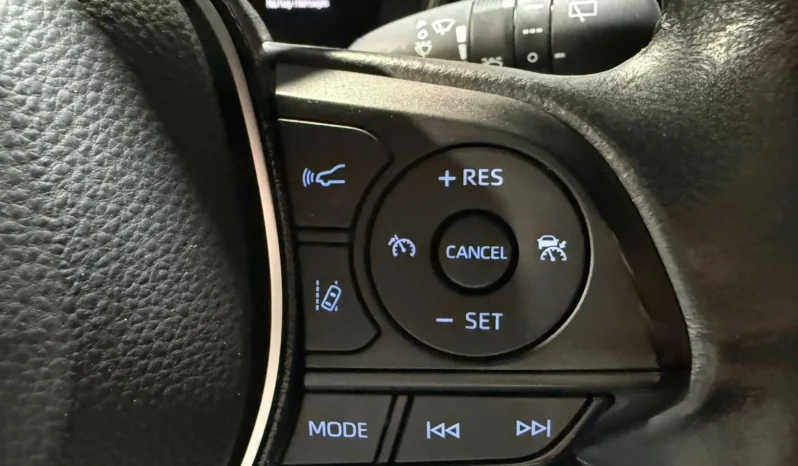 
TOYOTA COROLLA ACTIVE TECH 1.8 125H 5P E-CVT full									