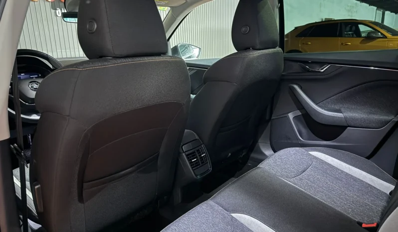 
SKODA KAMIQ SPORT1.0 TSI 110CV DSG full									
