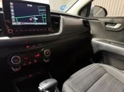 
KIA STONIC DRIVE MHEV 1.0 T-GDI 120 CV AUT full									