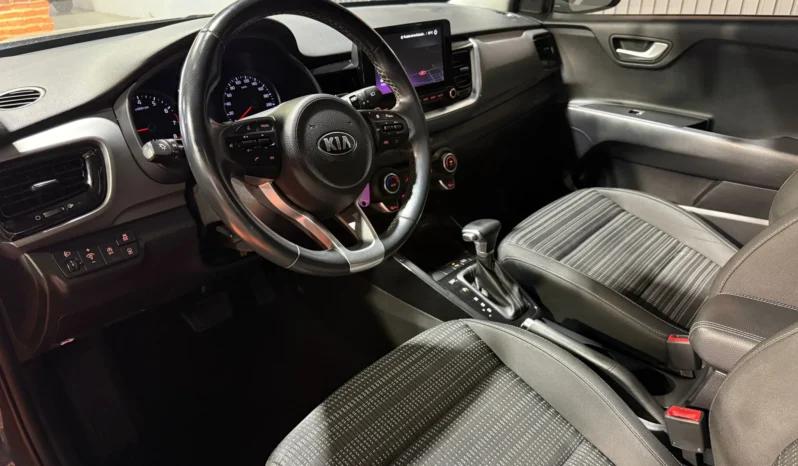 
KIA STONIC DRIVE MHEV 1.0 T-GDI 120 CV AUT full									