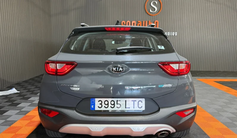 
KIA STONIC DRIVE MHEV 1.0 T-GDI 120 CV AUT full									