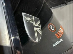 
MINI COOPER YOURS 1.5 136 CV AUT. 5P full									