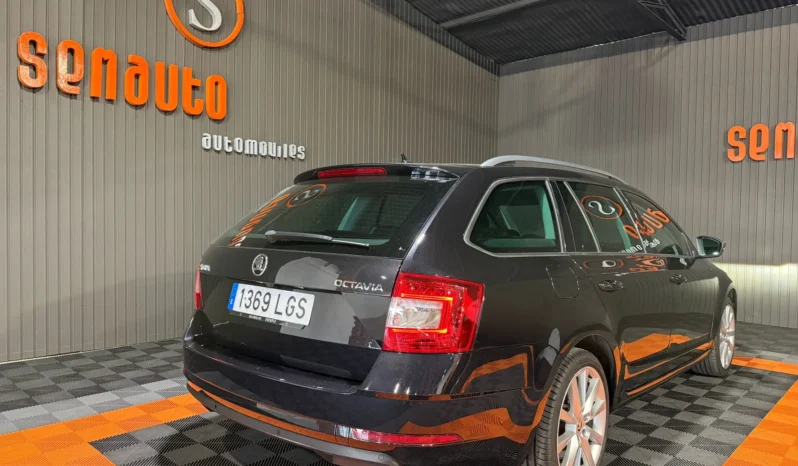 
SKODA OCTAVIA STYLE COMBI 2.0 TDI 150CV DSG full									