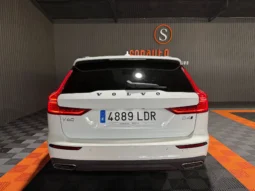 
VOLVO V60 CROSS COUNTRY 2.0 D4 AUTO PRO 190CV AWD full									