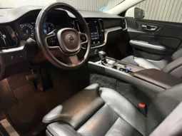 
VOLVO V60 CROSS COUNTRY 2.0 D4 AUTO PRO 190CV AWD full									