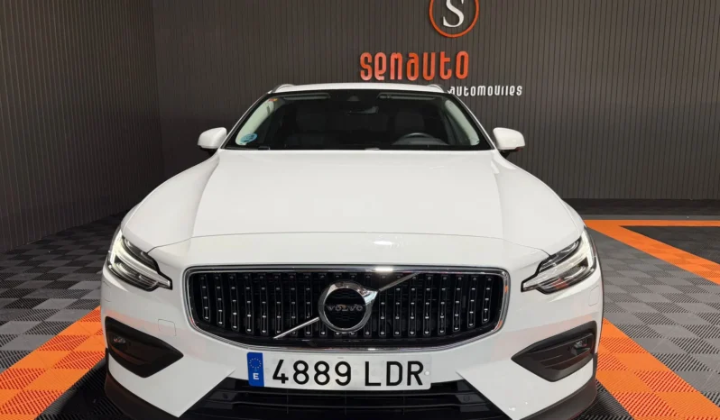 
VOLVO V60 CROSS COUNTRY 2.0 D4 AUTO PRO 190CV AWD full									
