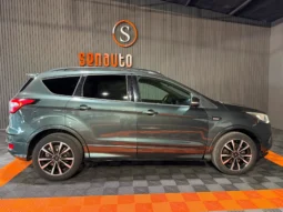 
FORD KUGA ST-LINE 2.0 TDCI 150 CV 6 VEL full									