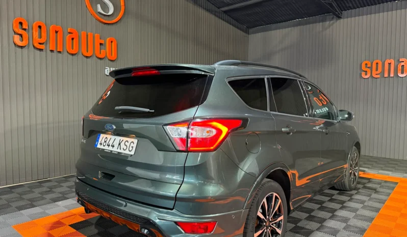 
FORD KUGA ST-LINE 2.0 TDCI 150 CV 6 VEL full									