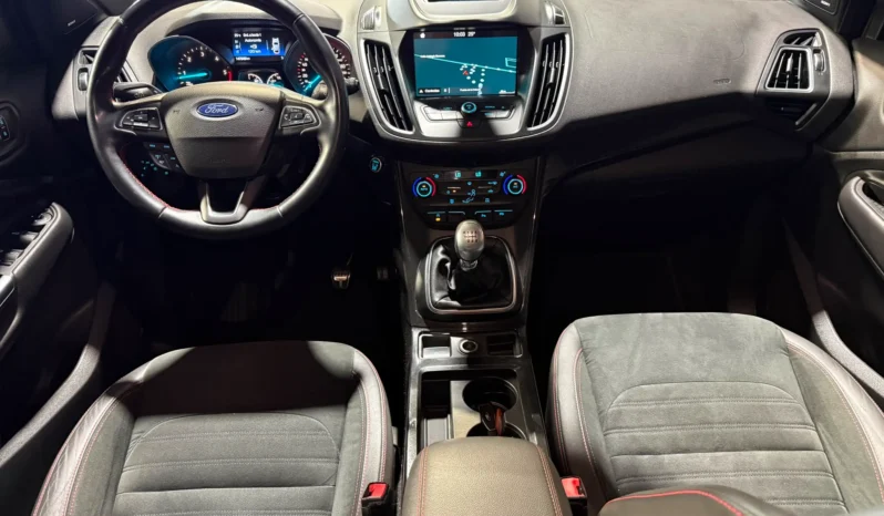 
FORD KUGA ST-LINE 2.0 TDCI 150 CV 6 VEL full									