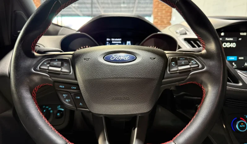 
FORD KUGA ST-LINE 2.0 TDCI 150 CV 6 VEL full									