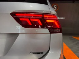 
VOLKSWAGEN TIGUAN R-LINE 2.0 TDI 200CV DSG 4MOTION full									