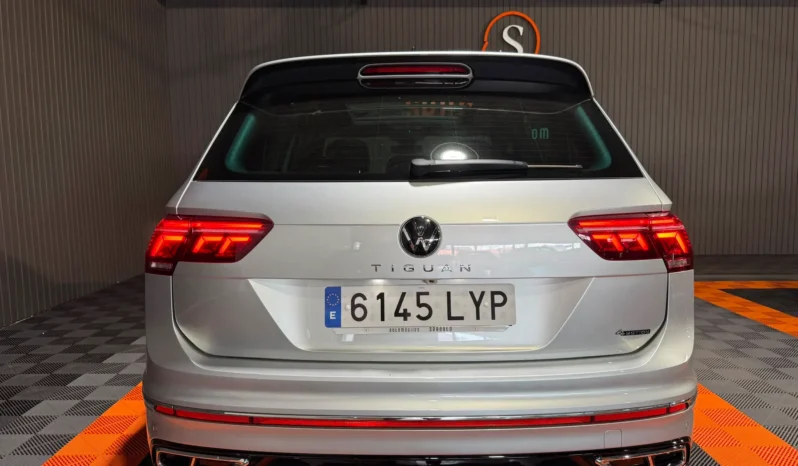 
VOLKSWAGEN TIGUAN R-LINE 2.0 TDI 200CV DSG 4MOTION full									