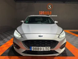 
FORD FOCUS SPORTBREAK ST-LINE 1.5 TDCI 120CV 6 VEL full									