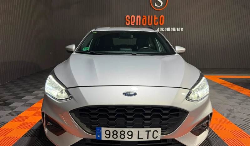 
FORD FOCUS SPORTBREAK ST-LINE 1.5 TDCI 120CV 6 VEL full									