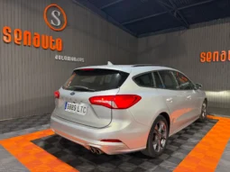
FORD FOCUS SPORTBREAK ST-LINE 1.5 TDCI 120CV 6 VEL full									
