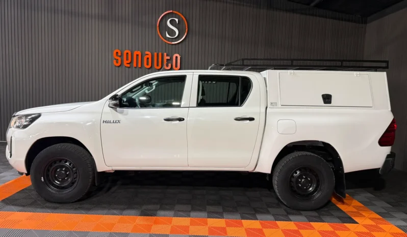 
TOYOTA HILUX DOBLE CABINA 2.4 D-4D GX 150 CV 6VEL 4WD full									