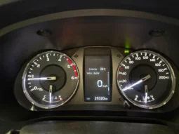 
TOYOTA HILUX DOBLE CABINA 2.4 D-4D GX 150 CV 6VEL 4WD full									