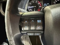 
TOYOTA HILUX DOBLE CABINA 2.4 D-4D GX 150 CV 6VEL 4WD full									