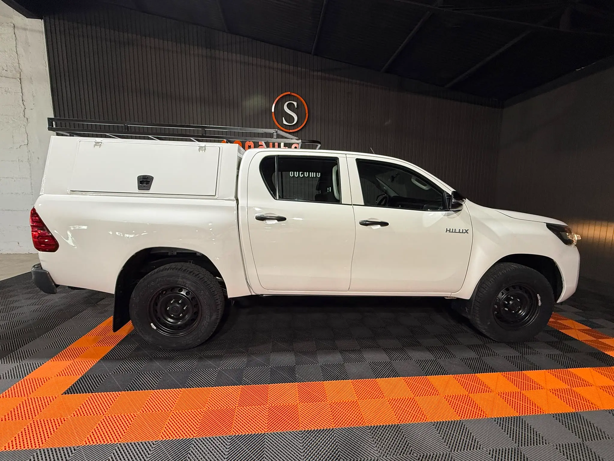 TOYOTA HILUX DOBLE CABINA 2.4 D-4D GX 150 CV 6VEL 4WD