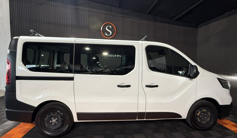 
RENAULT TRAFIC MIXTA 2.0 DCI 150CV 6 VEL 6 PLAZAS full									