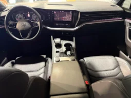 VOLKSWAGEN TOUAREG R-LINE 3.0 V6 TDI 286CV TIPTRONIC 4M full