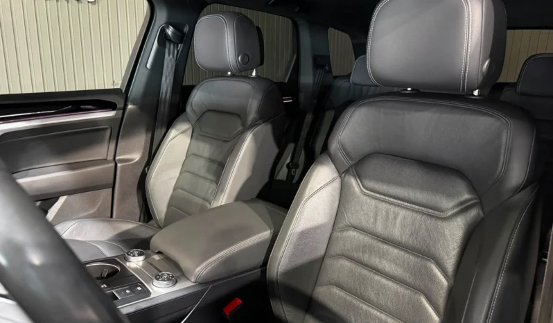 
VOLKSWAGEN TOUAREG R-LINE 3.0 V6 TDI 286CV TIPTRONIC 4M full									
