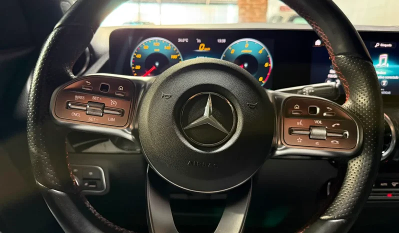 
MERCEDES GLA 200d AMG 150CV AUT. full									